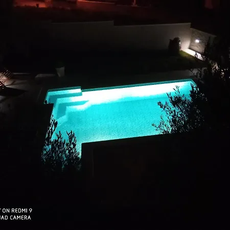 Apartment Mel&stef With Swimming Pool Ideal For Family Vacation