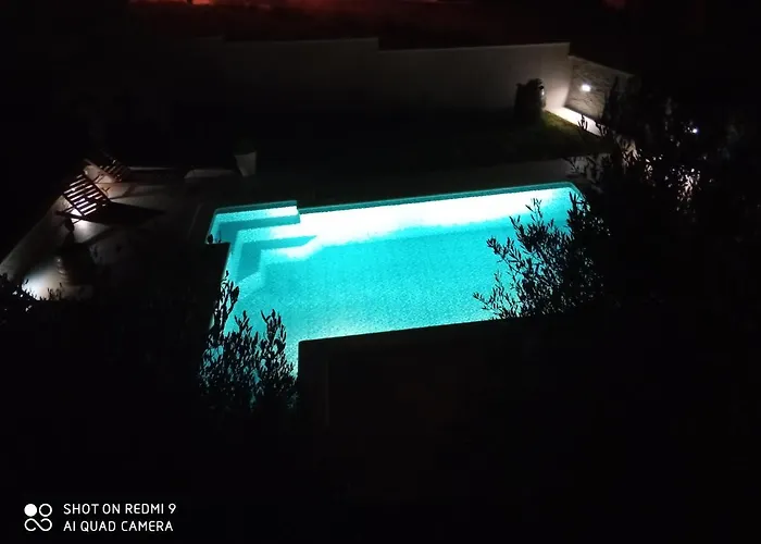 Apartment Mel&stef With Swimming Pool Ideal For Family Vacation