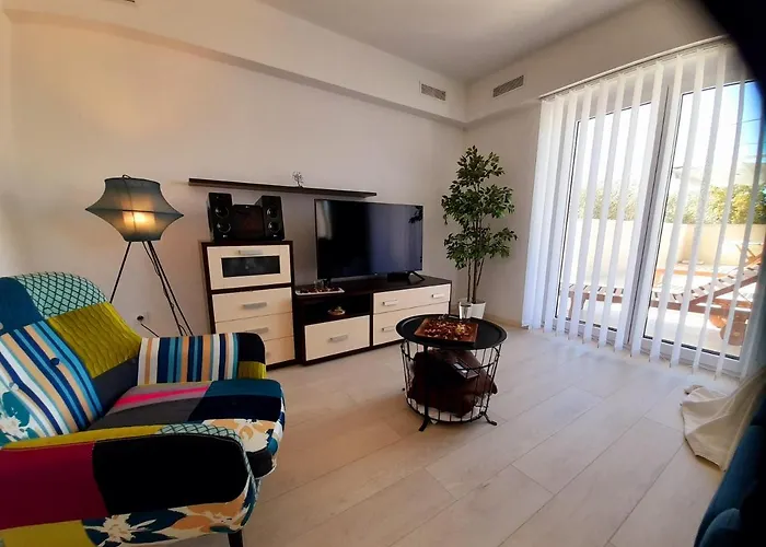 Apartment Mel&stef With Swimming Pool Ideal For Family Vacation *