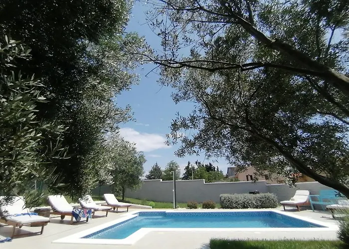 Apartment Mel&stef With Swimming Pool Ideal For Family Vacation *