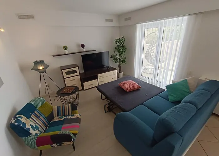 Mel&stef With Swimming Pool Ideal For Family Vacation * Pula